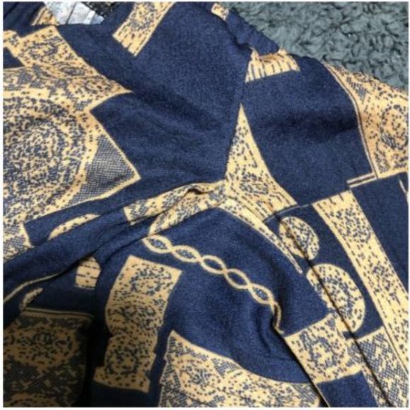 Printed Wide-Leg Pleated Pants - Picture 7 of 12